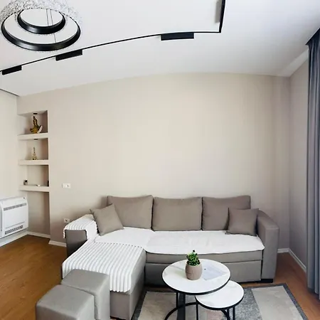 Gloria New Bazaar * Tirana