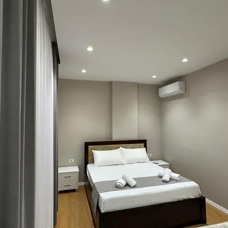 Gloria New Bazaar * 地拉那