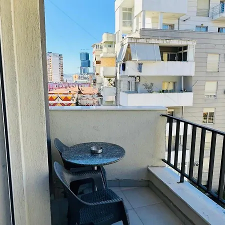 Gloria New Bazaar Apartament Tirana